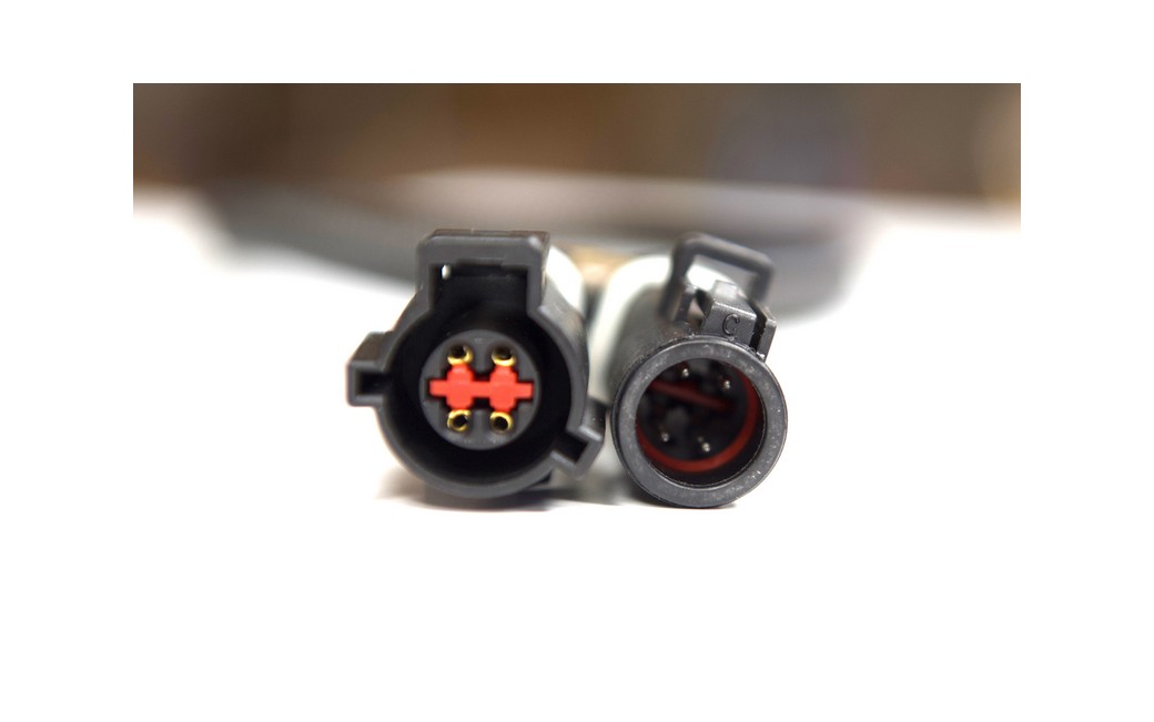 FLRQ-CAS109015