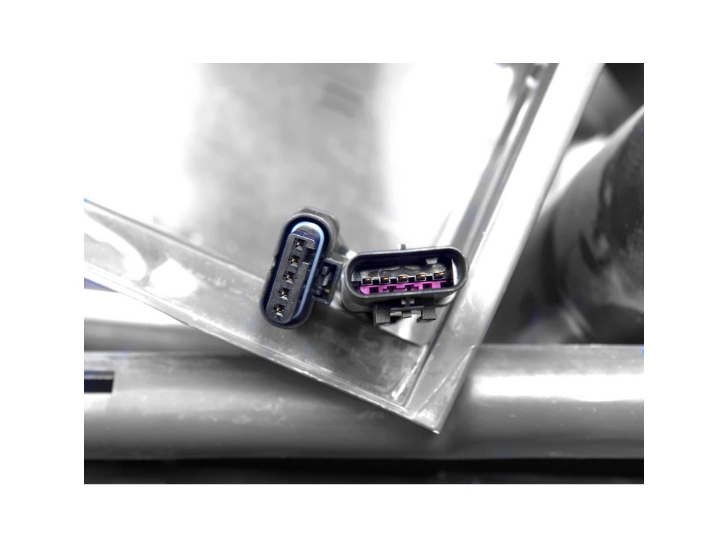 FLRQ-CAS-104677-5PIN